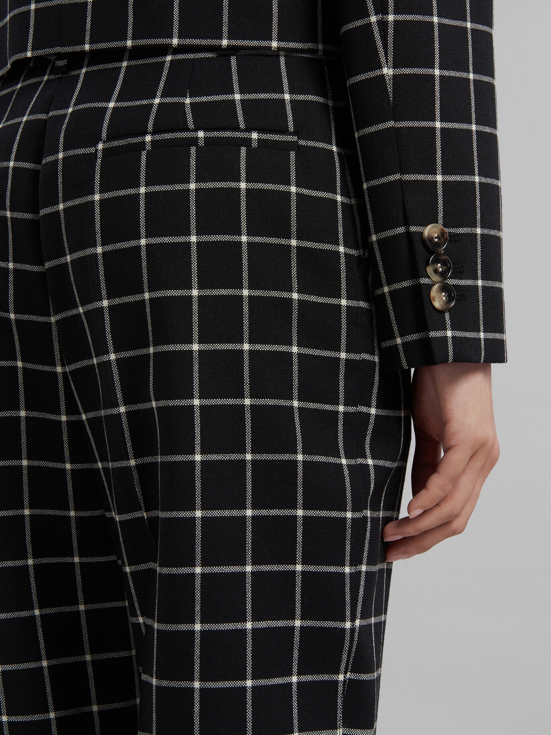 MARNI WOMEN'S BLACK CHECKERED TAILORED TROUSERS - Image 4