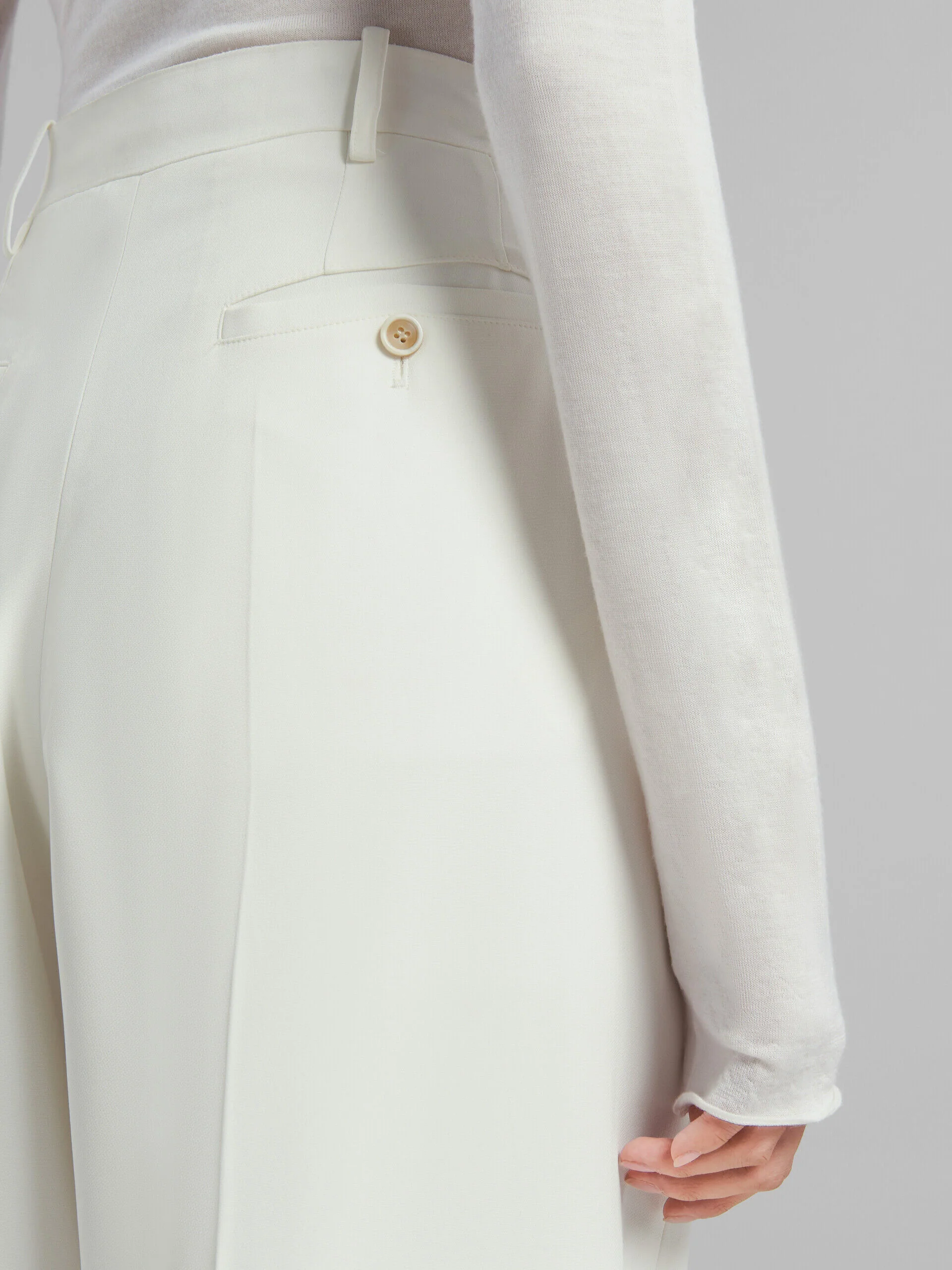 MARNI WOMEN'S WHITE PLEATED LOOSE-FIT TROUSERS - Image 4
