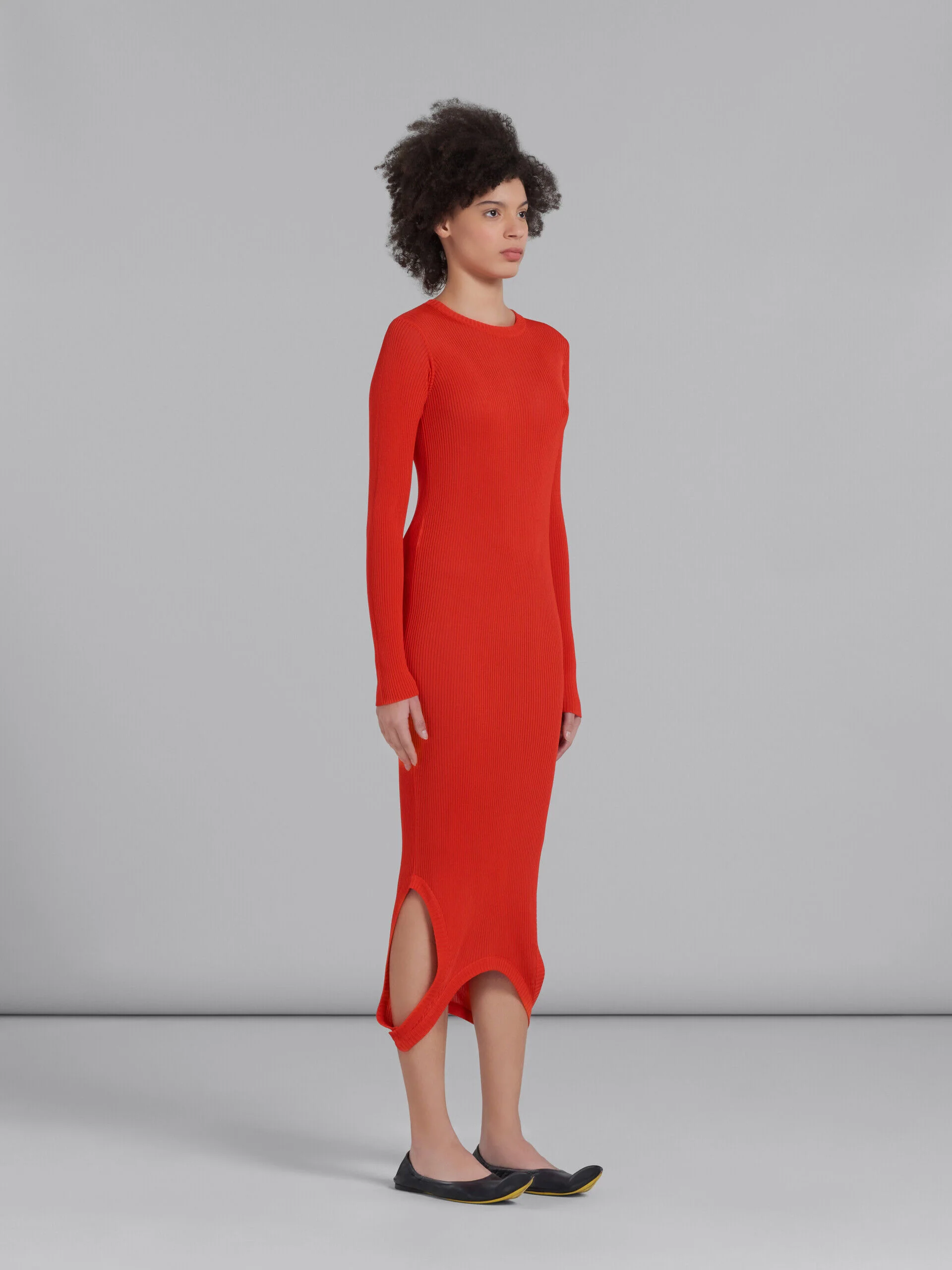 MARNI WOMEN'S RED RIBBED LONG SWEATER DRESS - Image 6