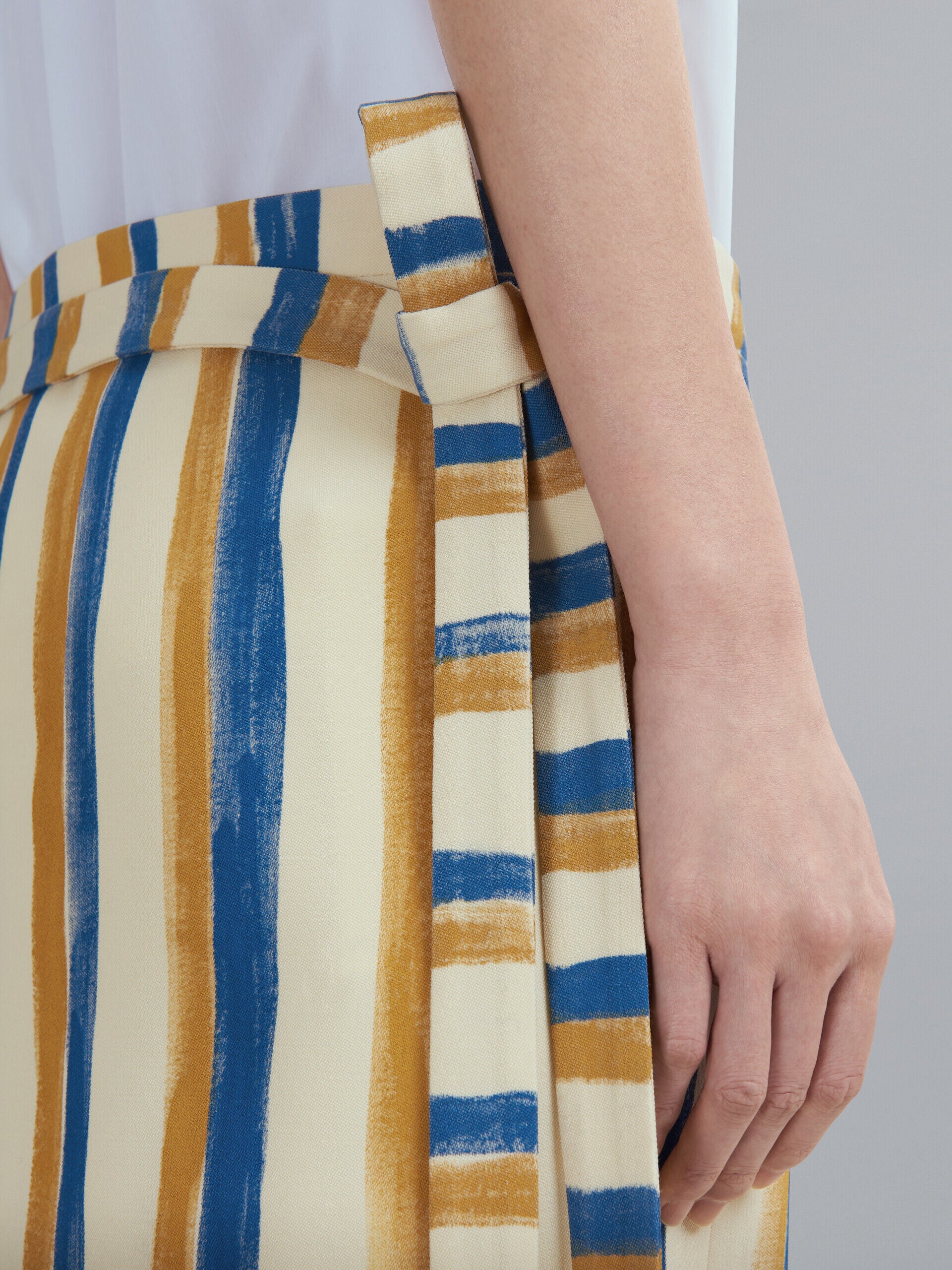MARNI WOMEN'S ANTIQUE WHITE STRIPED WRAP SKIRT - Image 4
