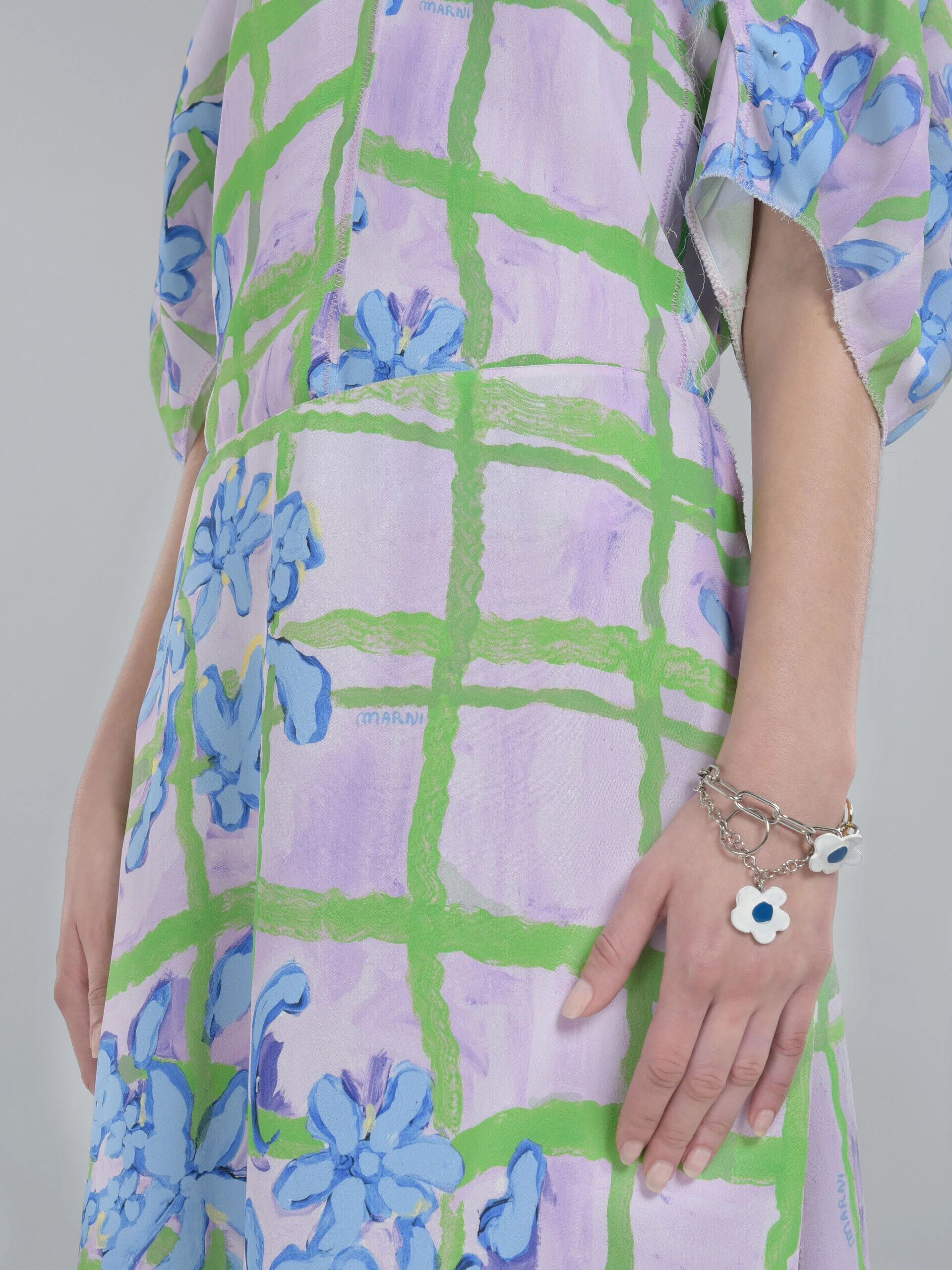MARNI WOMEN'S STONE WHITE FLORAL CHAIN BRACELET - Image 2