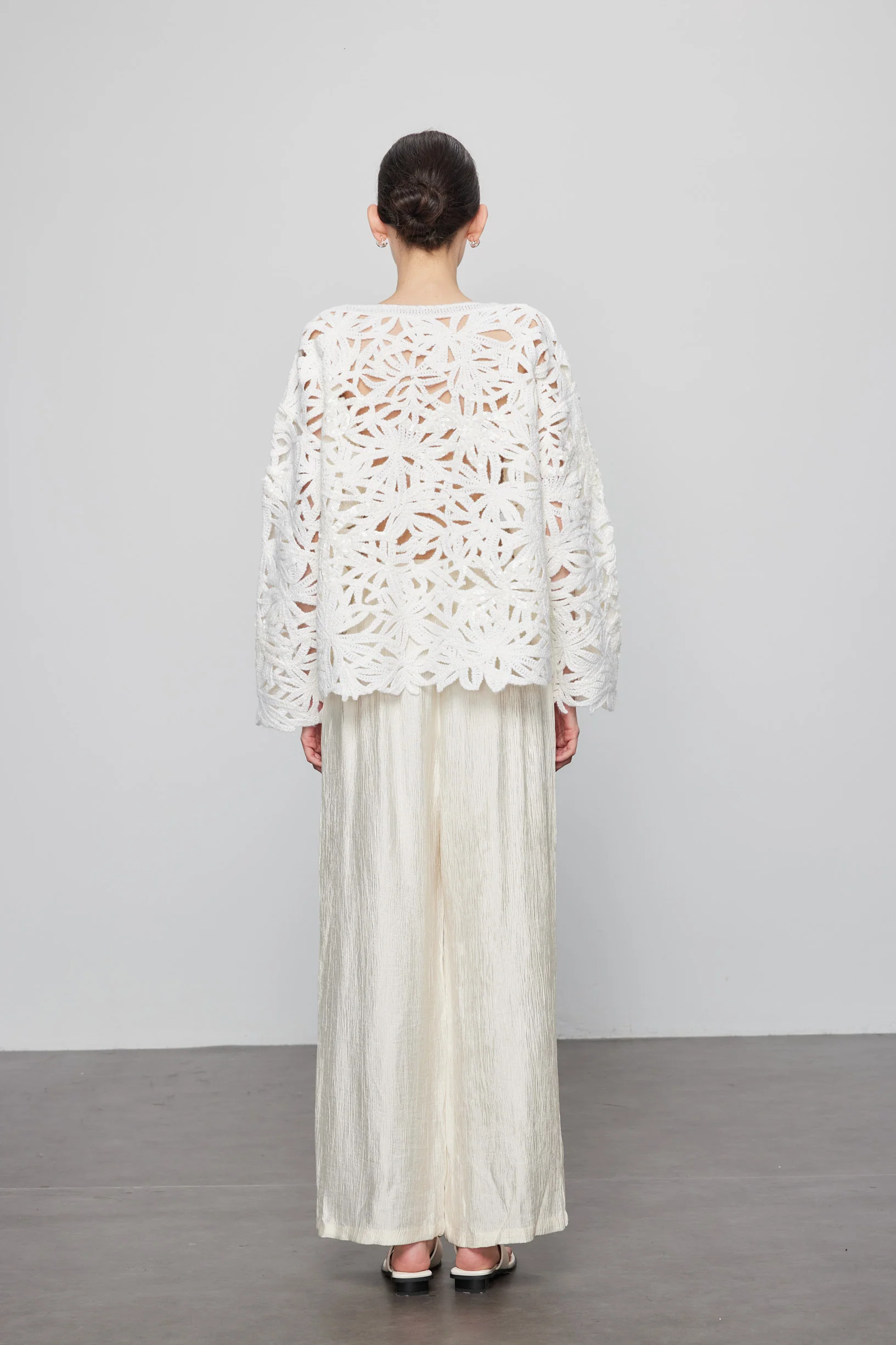 Max Simple Beaded Crochet  Cardigan White - Image 3