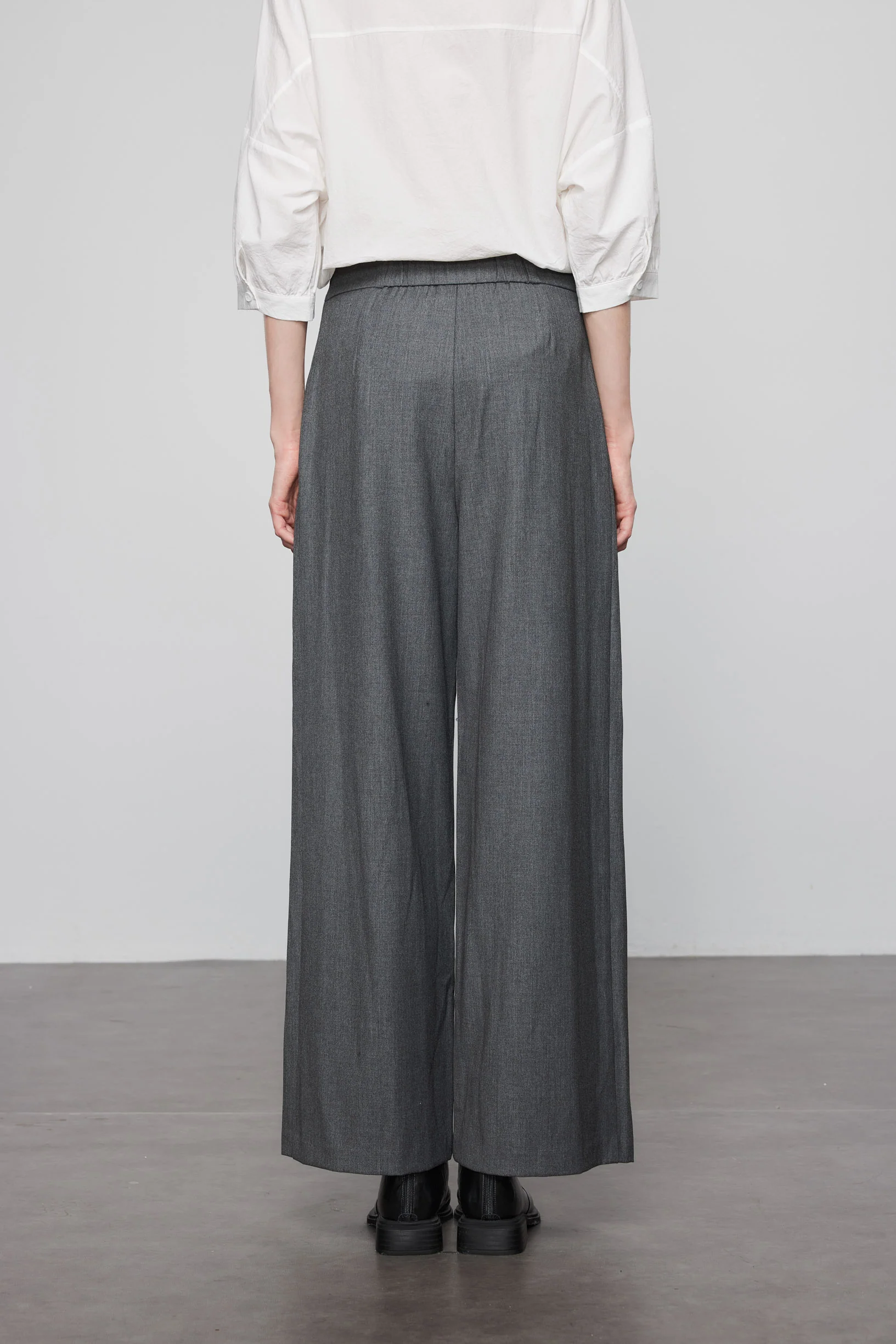 Max Simple Drawstring Wide-leg Pants Grey - Image 3
