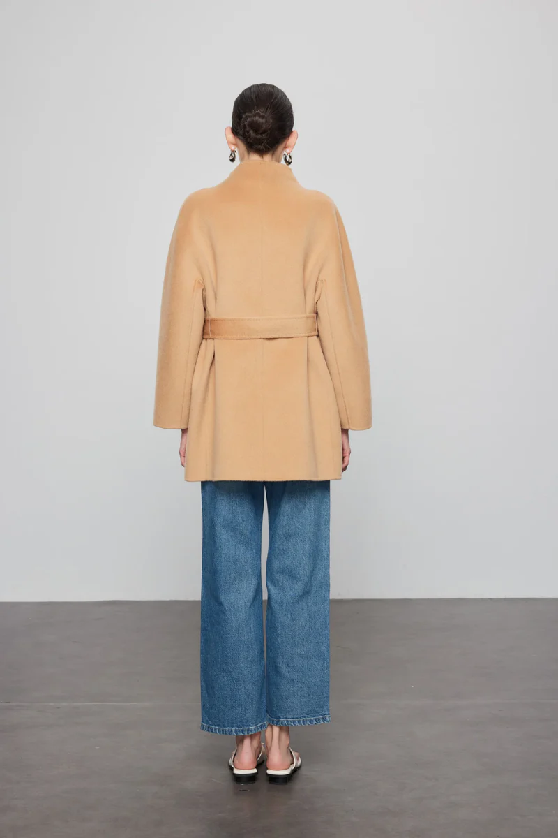 Max Simple 
Dual-Tone Oversized Coat-Camel And White - Image 3