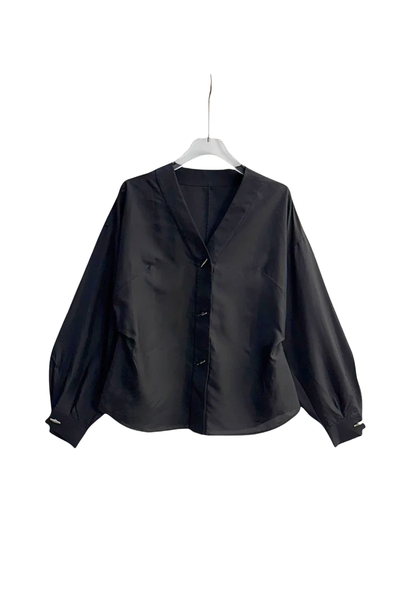 Max Simple Elegant V-neck Silk Shirt Black