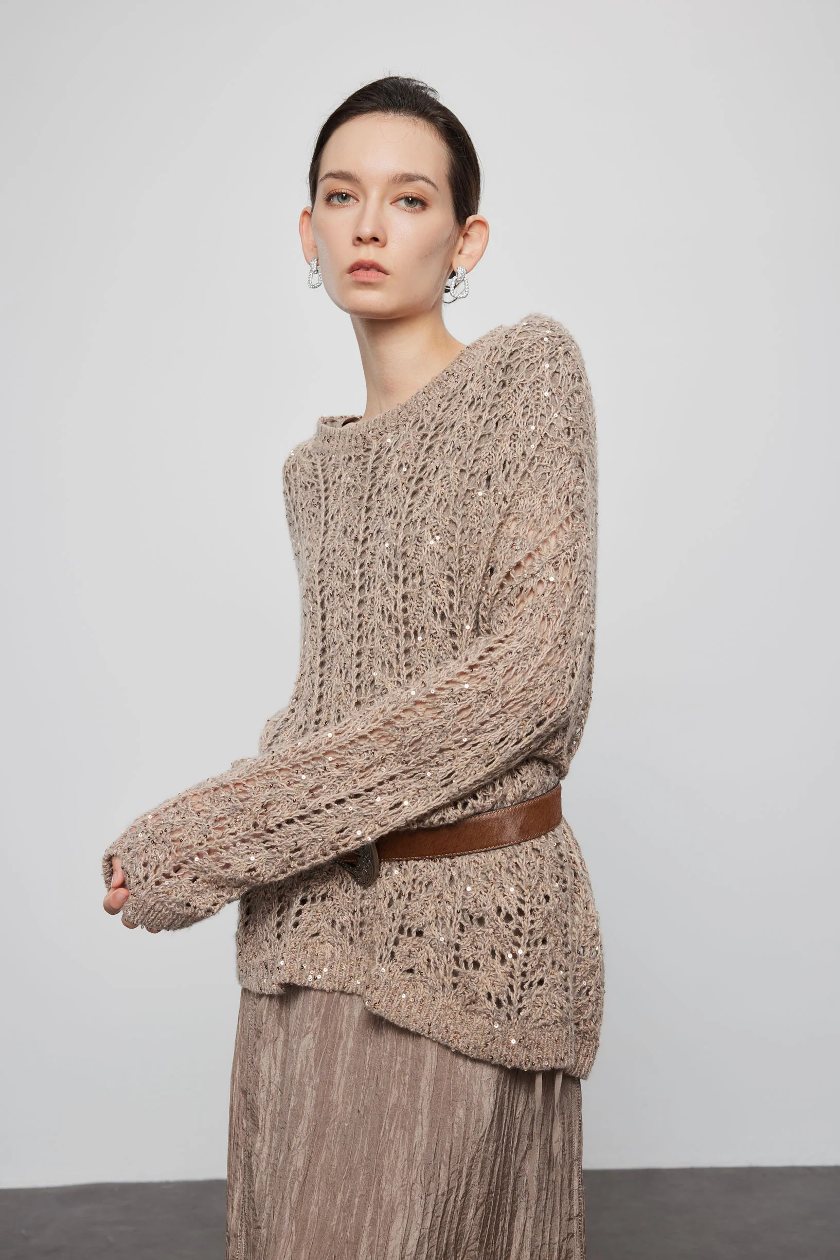 Max Simple Hand-Beaded Cashmere Pullover_Oatmeal - Image 3