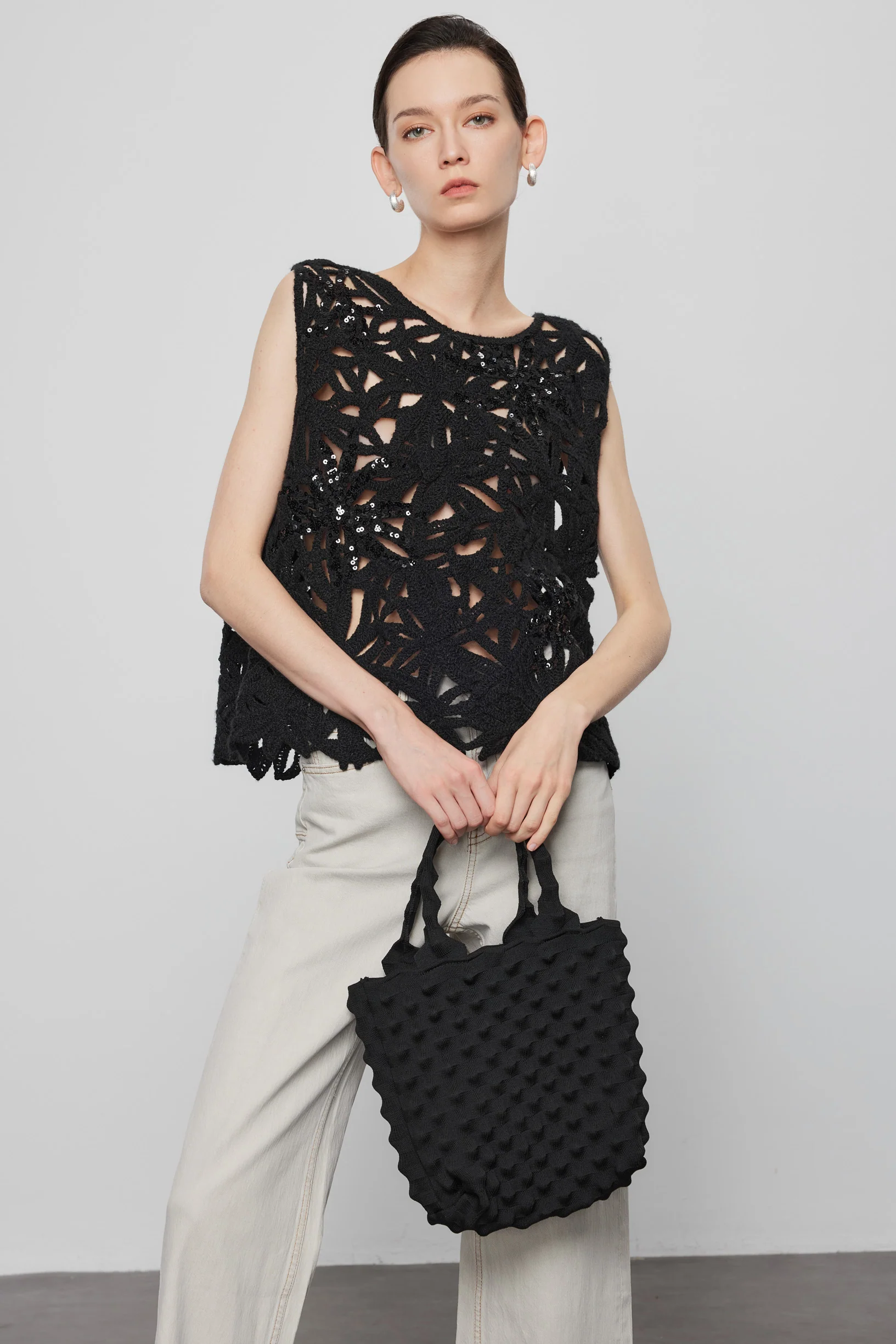 Max Simple Pineapple Knit Bag-Black - Image 2