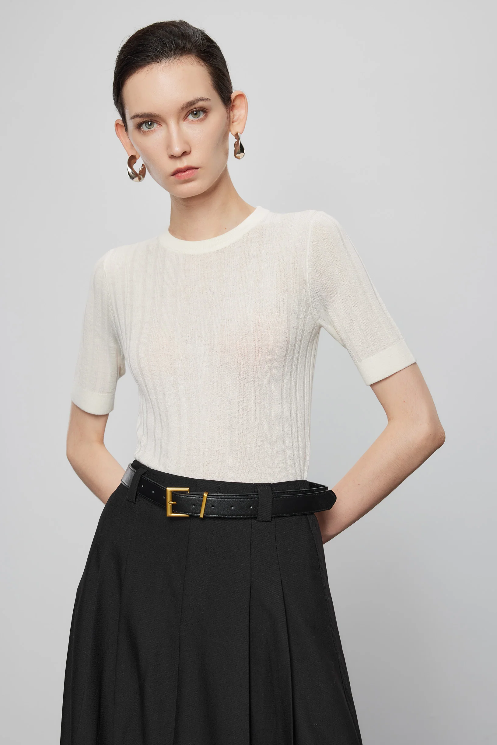 Max Simple Round Wool Short-Sleeve Top White - Image 2