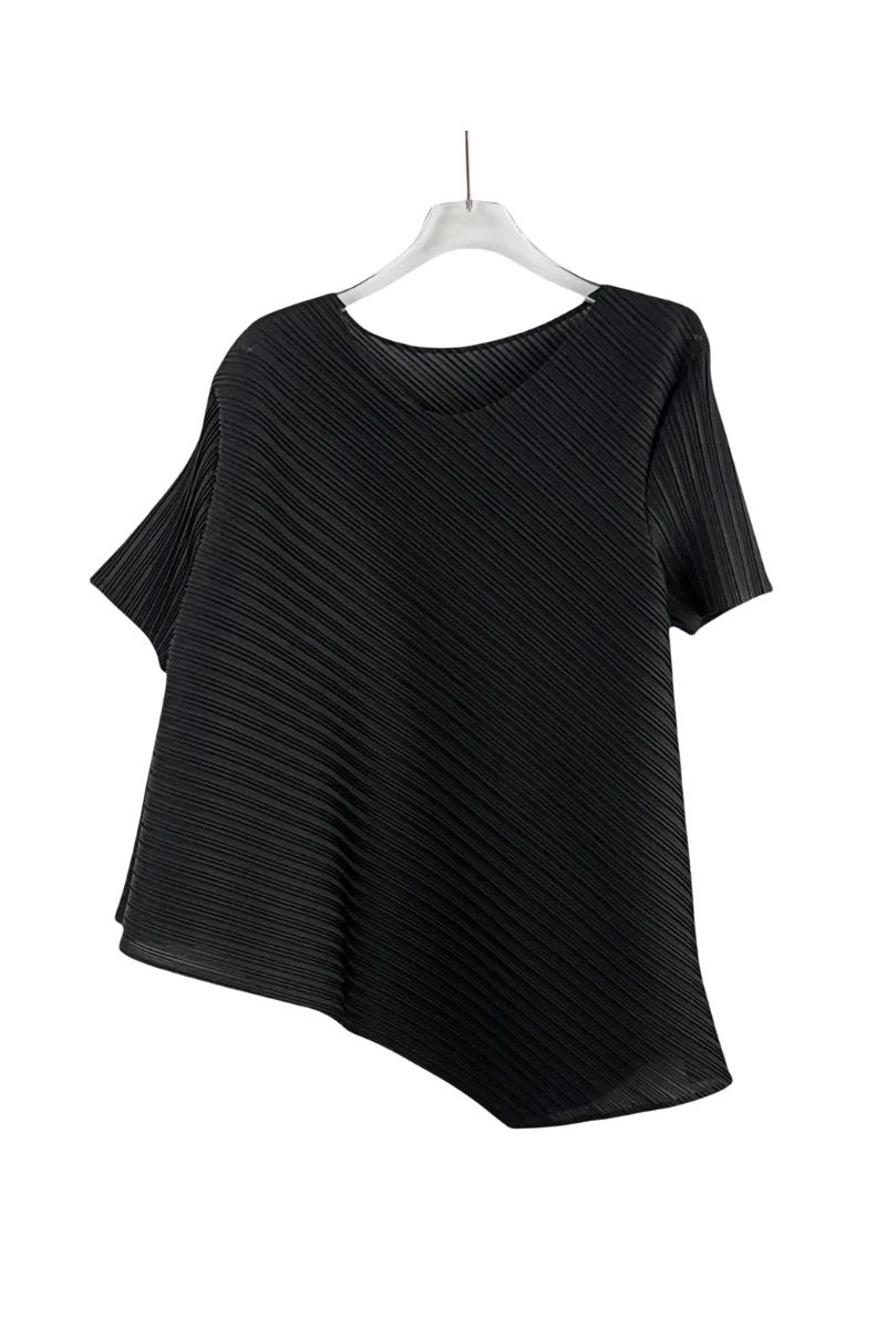 Max Simple Short Sleeve Bias Cut Top Black