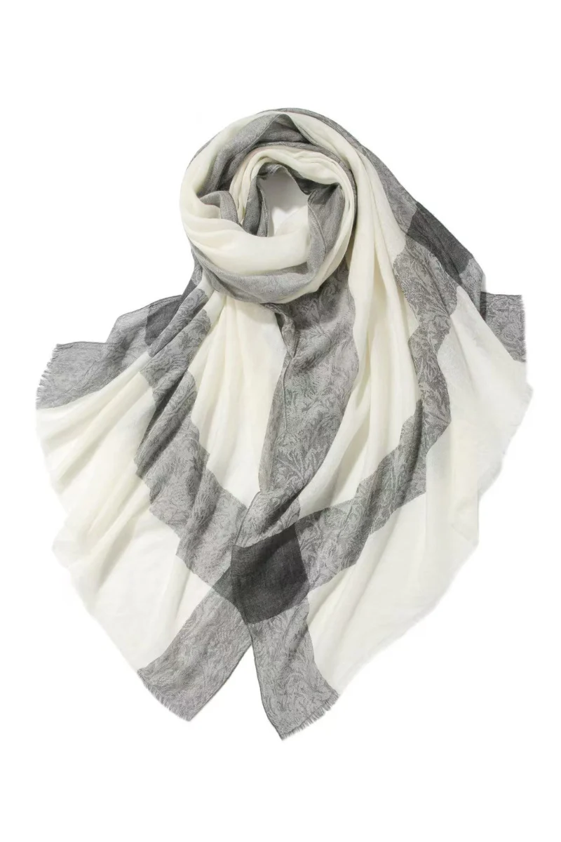 Max Simple Thistle Jacquard Woven Shawl Grey