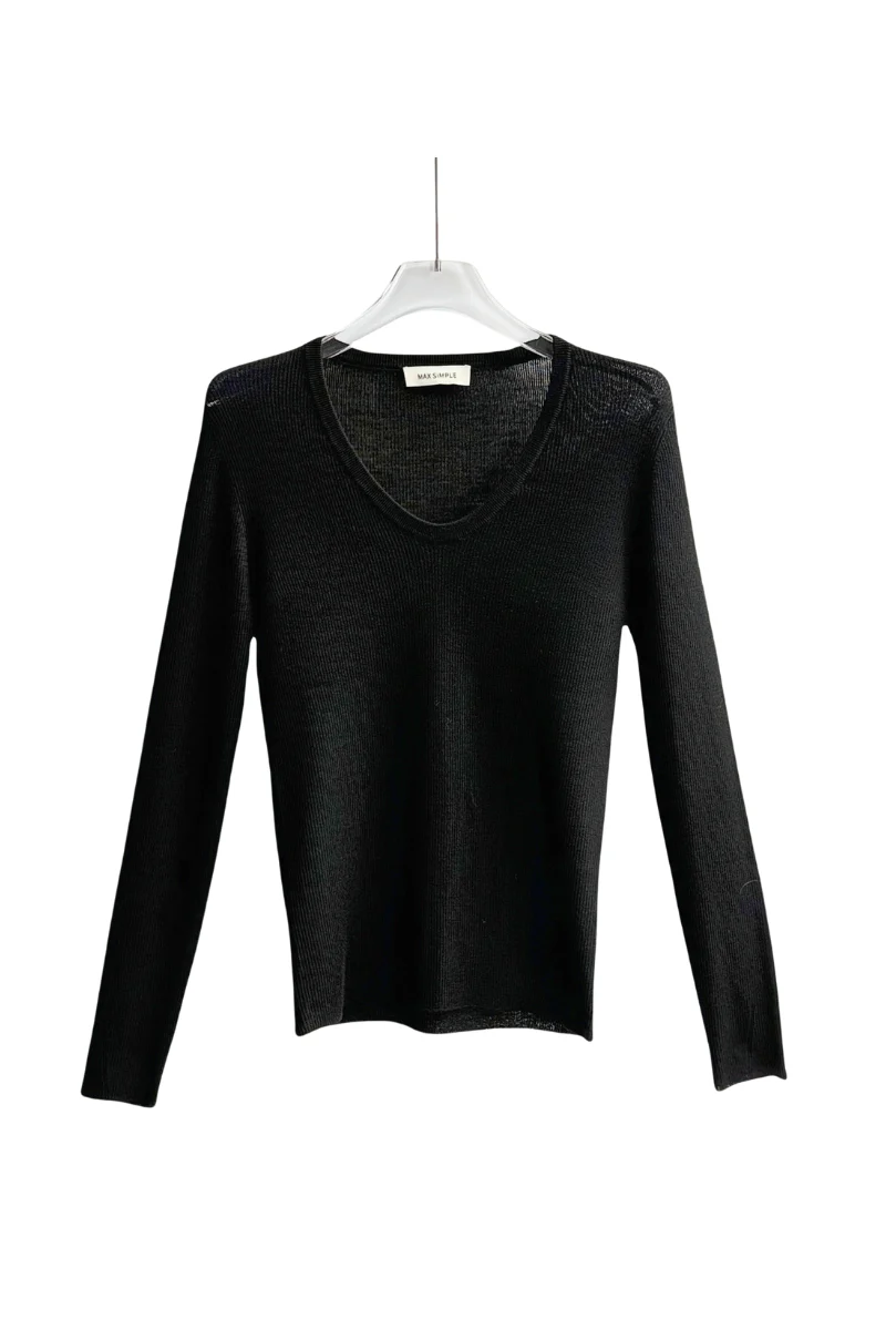 Max Simple V Neck Wool Sweater Black