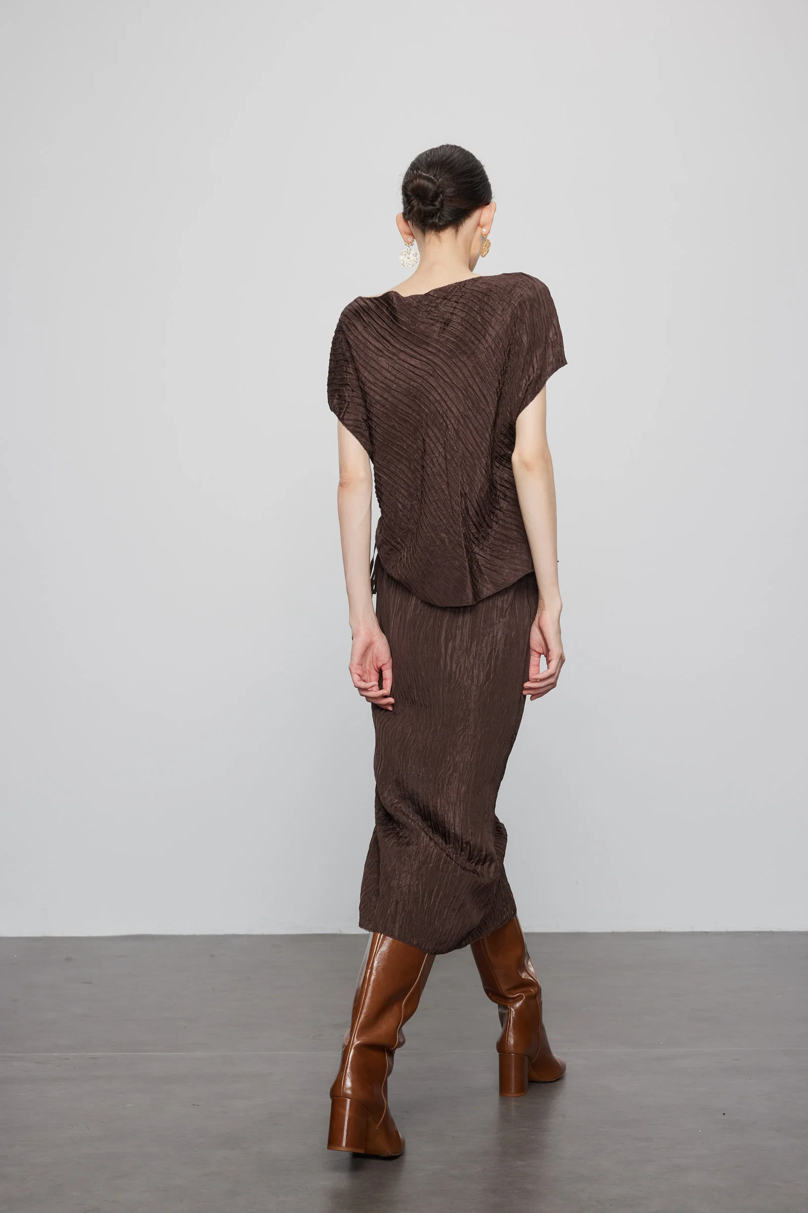 Max Simple Woodgrain Pleated Silk Skirt Brown - Image 3