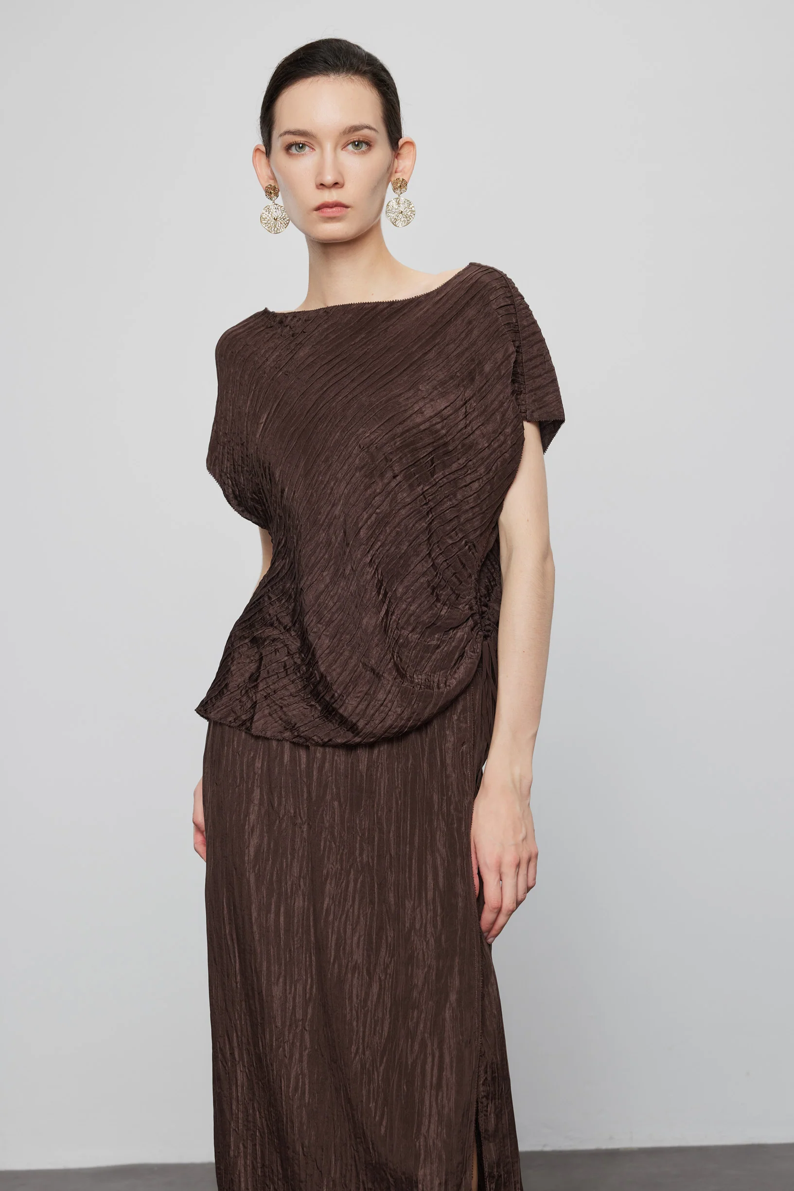Max Simple Woodgrain Pleated Silk Top Brown - Image 2