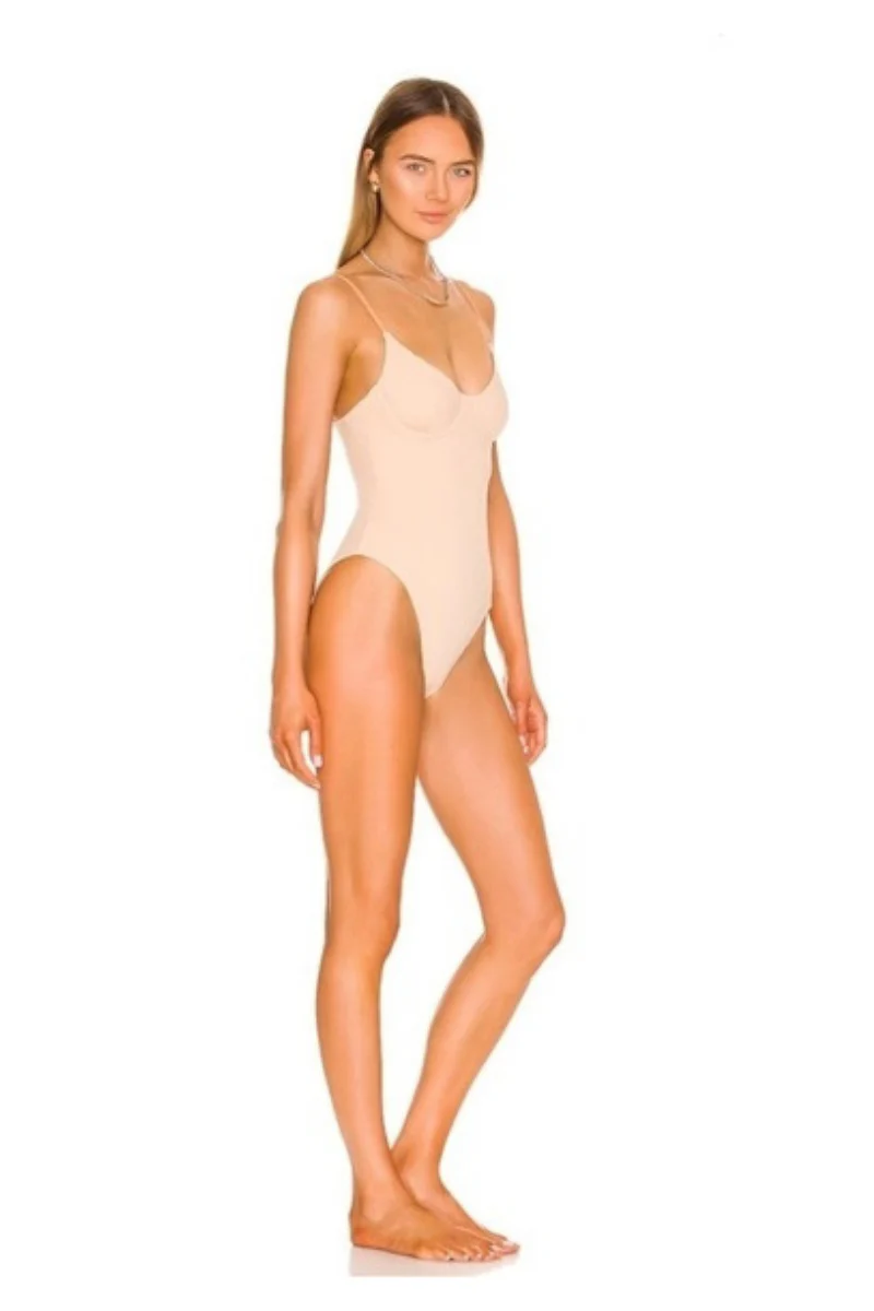 Onia lsabella One Piece in
Papaya