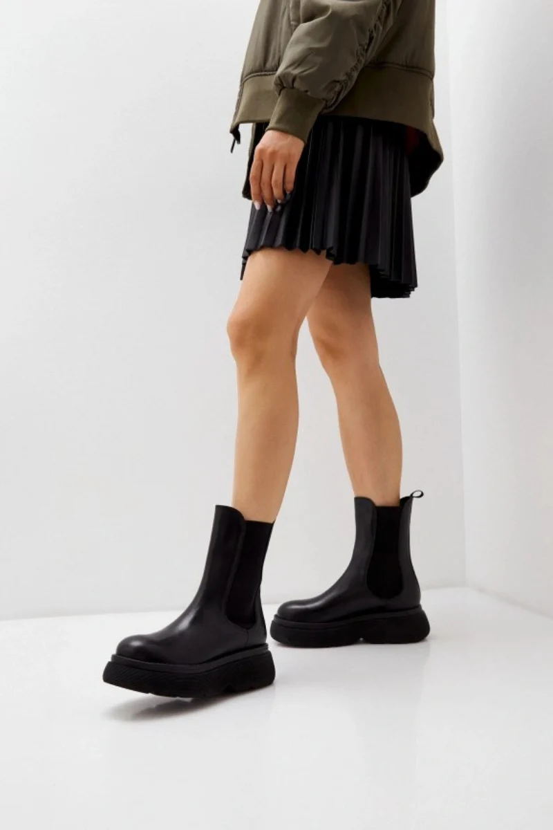 Weekend Leather Platform Ankle Boots - Image 3